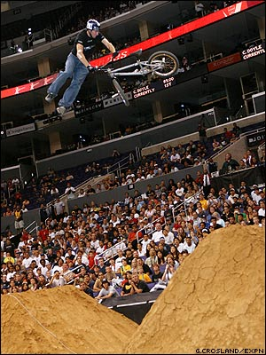 doyle_tailwhip.jpg